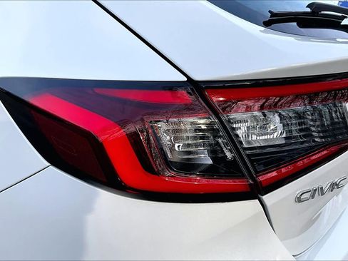 Used 2023 Honda Civic Sport image 26