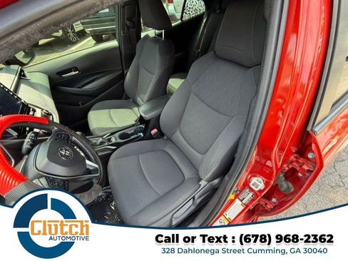Used 2019 Toyota Corolla Hatchback w/ SE Option Package FWD image 11