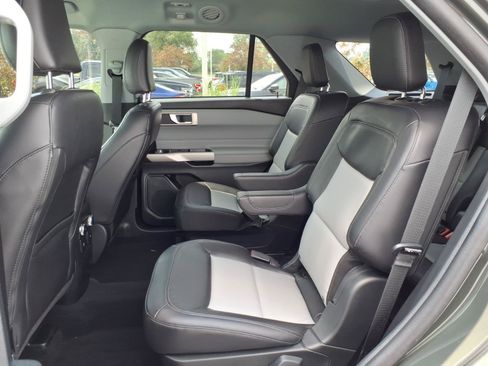 Certified 2023 Ford Explorer XLT w/ Equipment Group 202A AWD/4WD image 9