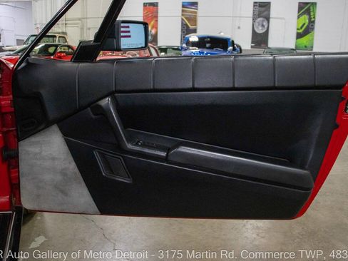 Used 1990 Cadillac Allante image 38