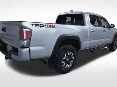 Used 2022 Toyota Tacoma TRD Off-Road w/ Technology Package image 10