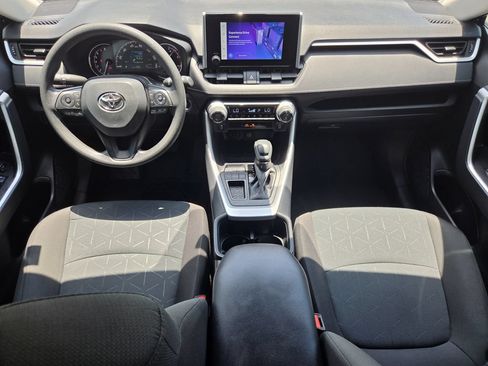 Used 2025 Toyota RAV4 XLE w/ Convenience Package FWD image 12