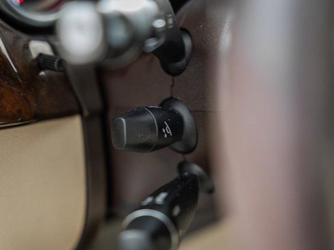 Used 2017 Mercedes-Benz GLS 450 4MATIC image 45