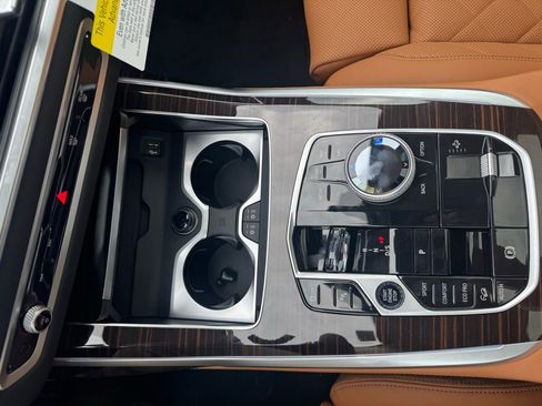 New 2026 BMW X7 xDrive40i w/ Executive Package image 19