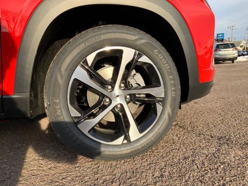 New 2026 Chevrolet Trax RS w/ Driver Confidence Package image 9