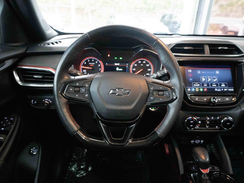 Used 2022 Chevrolet TrailBlazer RS w/ Sun and Liftgate Package image 21