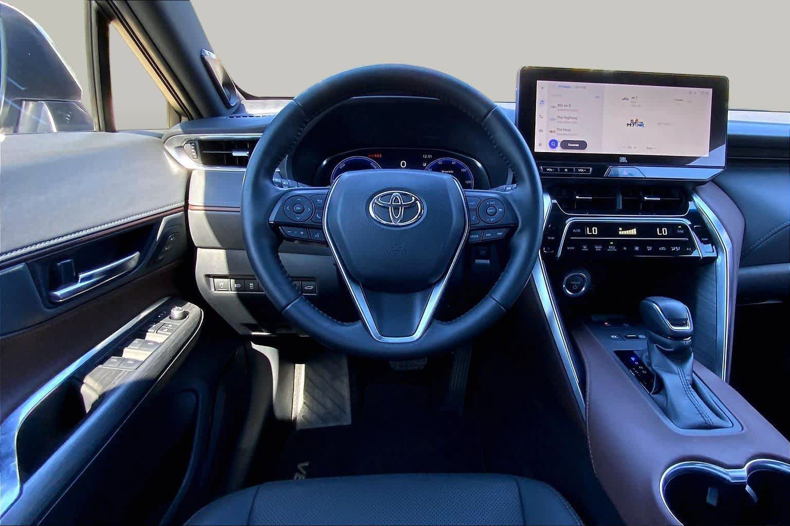 Used 2024 Toyota Venza Limited AWD/4WD image 6