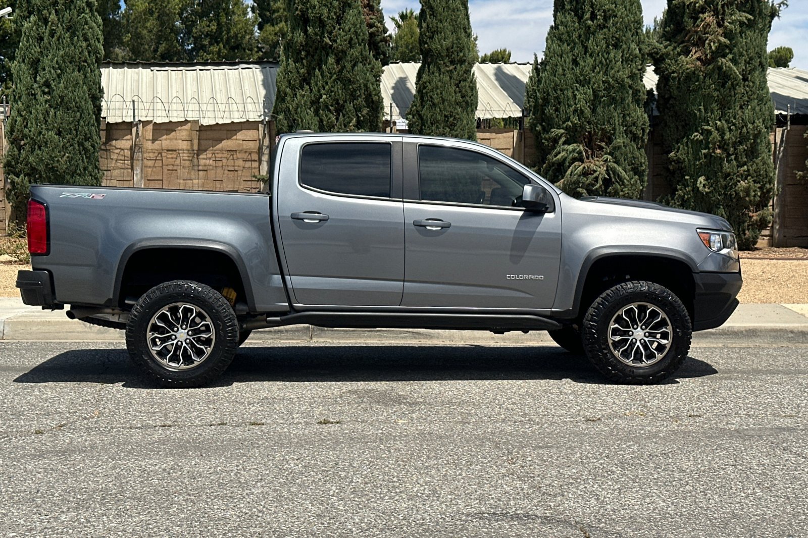 Used 2018 Chevrolet Colorado ZR2 AWD/4WD image 3