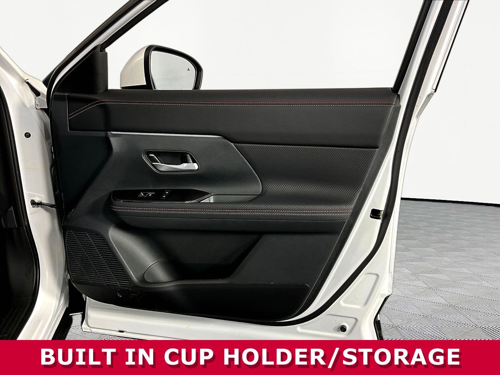 Certified 2025 Nissan Kicks SR w/ SR Premium Package AWD/4WD image 26
