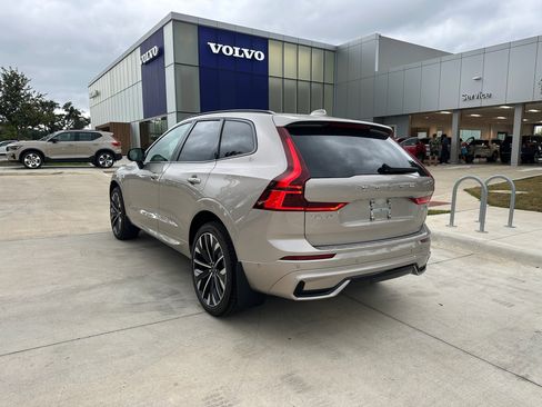 New 2026 Volvo XC60 B5 Ultra w/ Protection Package Premier image 4