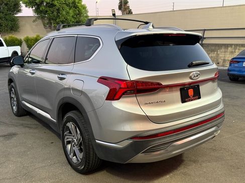 Used 2021 Hyundai Santa Fe SEL w/ Convenience + Premium Package AWD/4WD image 10