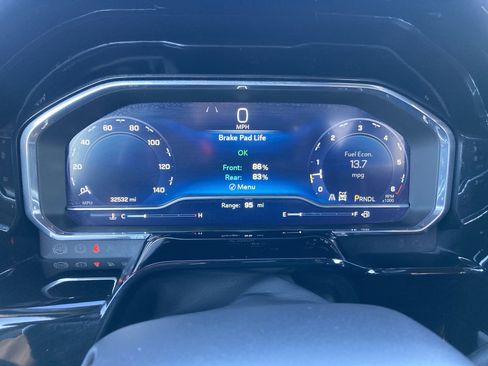 Used 2025 Chevrolet Silverado 1500 LT image 10