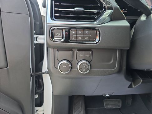 New 2026 GMC Yukon XL Elevation RWD image 20