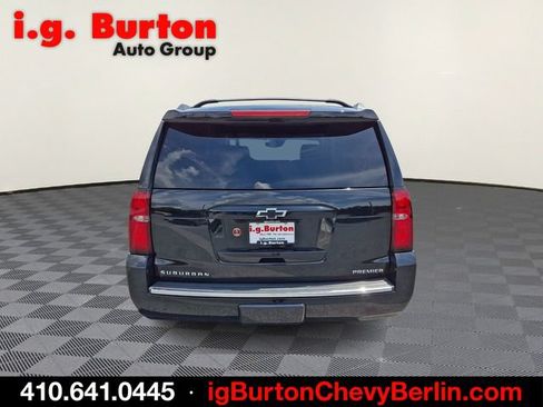 Certified 2019 Chevrolet Suburban Premier AWD/4WD image 5