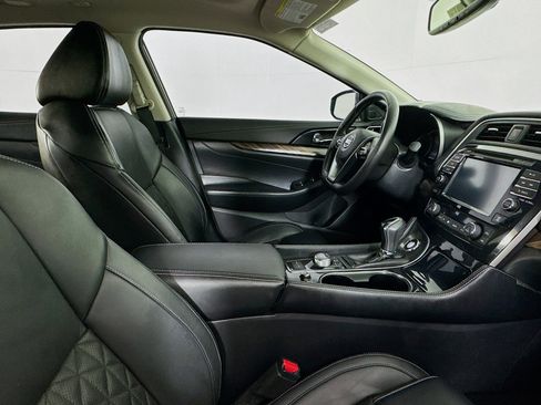 Used 2016 Nissan Maxima Platinum image 28