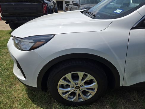 Used 2023 Ford Escape Active FWD image 8
