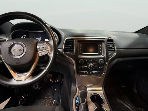 Used 2017 Jeep Grand Cherokee Laredo w/ Quick Order Package 23E image 13