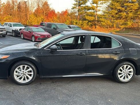 Used 2024 Toyota Camry LE image 7
