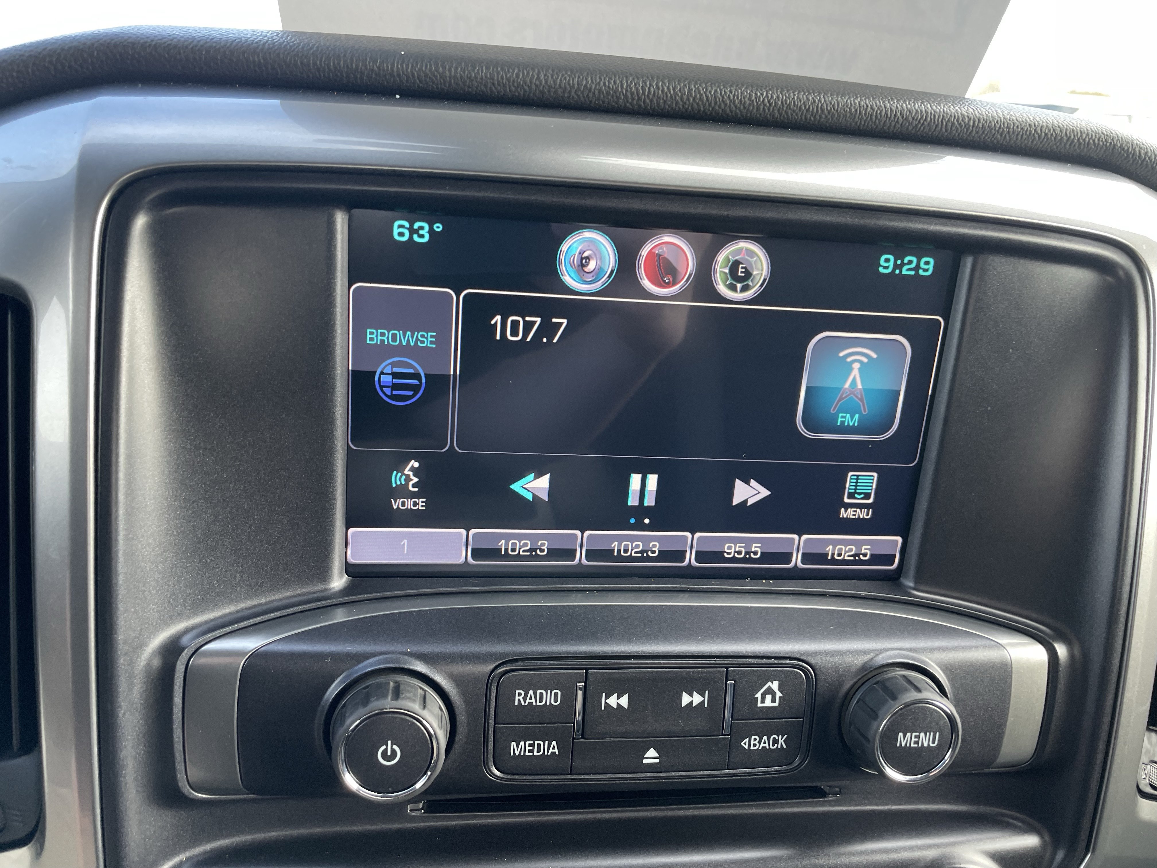 Used 2015 Chevrolet Silverado 2500 LT w/ LT Convenience Package AWD/4WD image 21