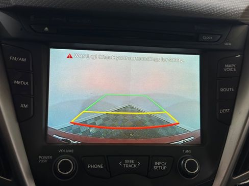 Used 2013 Hyundai Veloster w/ Style Pkg image 22