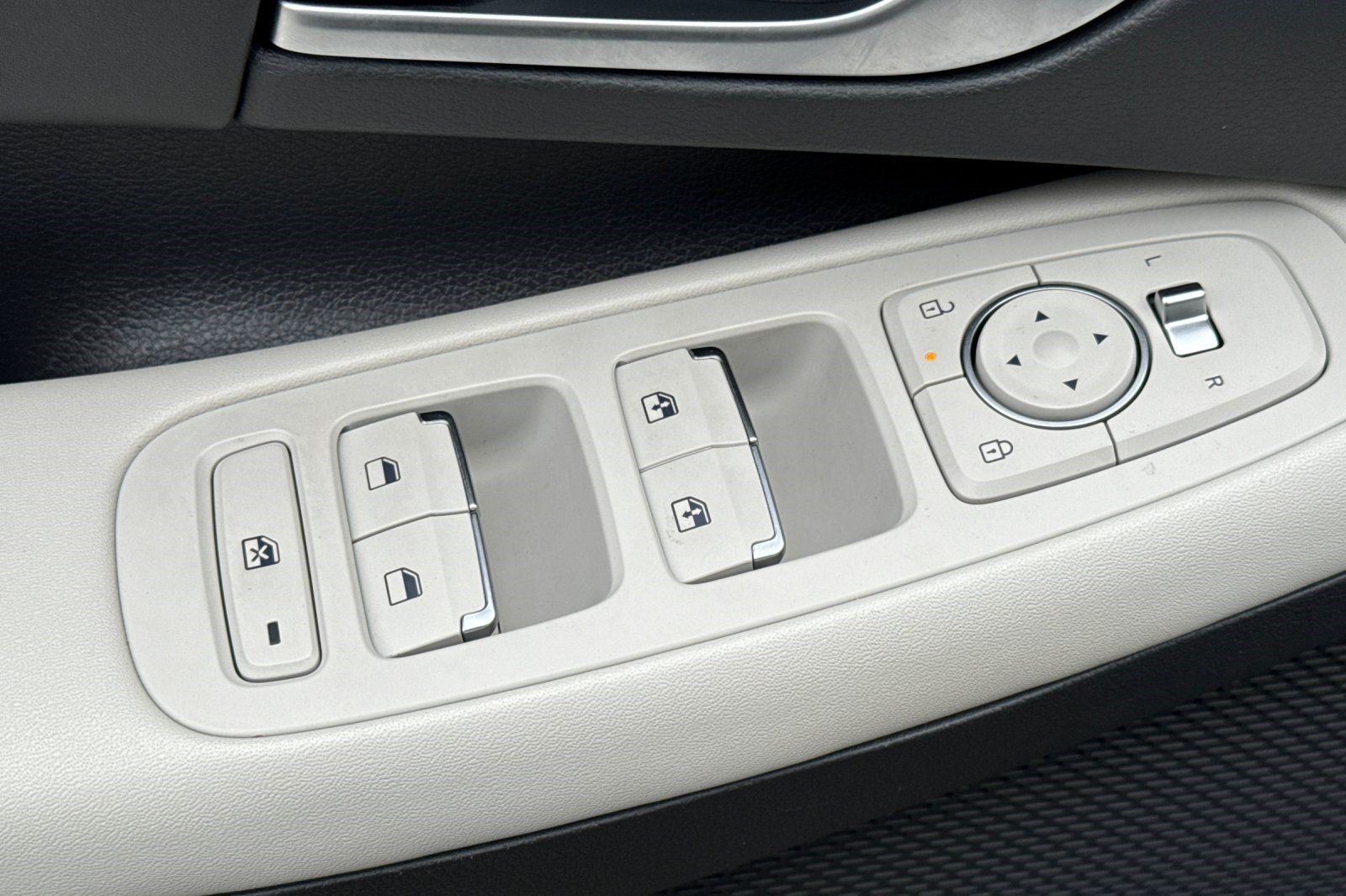 Used 2024 Hyundai Sonata SEL FWD image 12