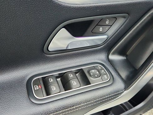 Certified 2022 Mercedes-Benz A 220 image 24