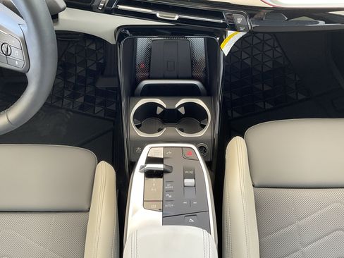 New 2026 BMW X2 xDrive28i w/ Technology Package image 18