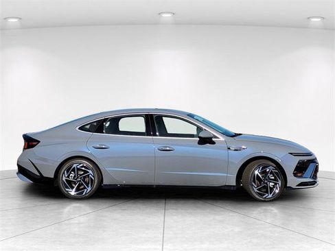 New 2026 Hyundai Sonata SEL image 8