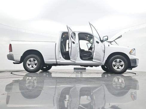 Used 2024 RAM 1500 Classic SLT image 43