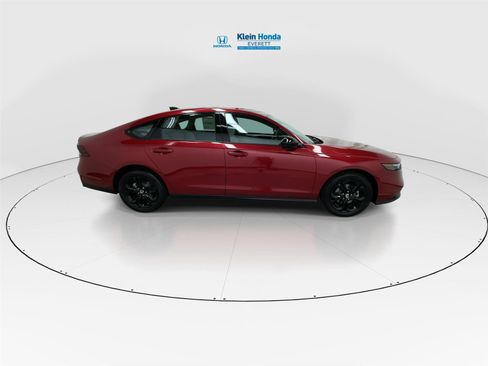 New 2025 Honda Accord SE image 3