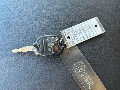 Used 2017 Ford Expedition EL XLT w/ Equipment Group 202A image 26