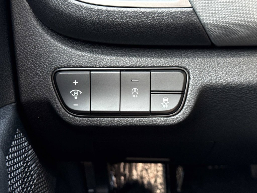 Used 2026 Kia Seltos LX FWD image 14