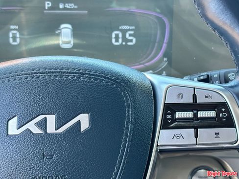 Used 2024 Kia Telluride EX w/ EX Captain's Chair Package AWD/4WD image 22