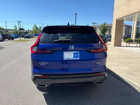 Certified 2024 Honda CR-V Sport Touring image 3