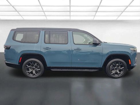 New 2026 Jeep Grand Wagoneer 4WD image 2