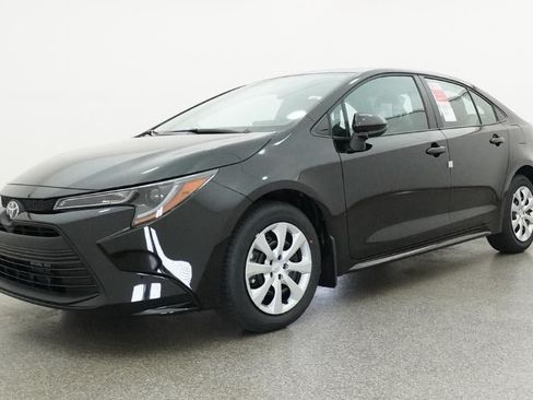 New 2026 Toyota Corolla LE FWD image 17