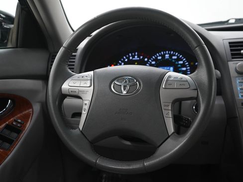Used 2011 Toyota Camry XLE w/ XLE Extra-Value Pkg #1 FWD image 15