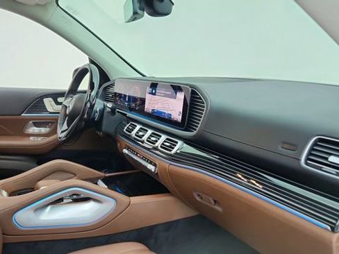 Used 2024 Mercedes-Benz GLE 450e 4MATIC w/ AMG Line Exterior image 21