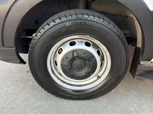 Used 2019 Ford Transit 150 XL RWD image 13