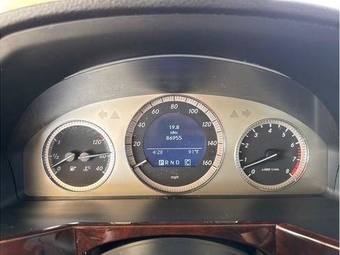 Used 2010 Mercedes-Benz GLK 350 4MATIC image 17