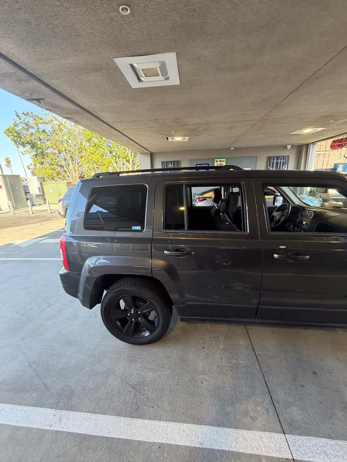 Used 2015 Jeep Patriot Sport w/ Power Value Group FWD image 5