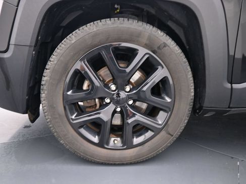 Used 2017 Jeep Renegade Altitude FWD image 14