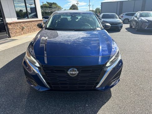 Used 2024 Nissan Altima 2.5 S FWD image 11