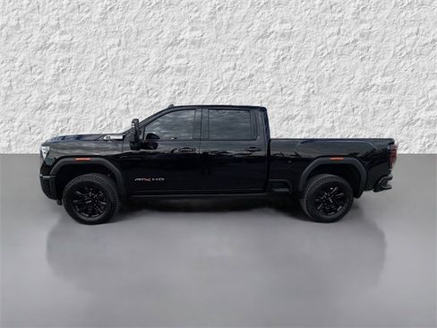 Used 2025 GMC Sierra 2500 AT4 w/ AT4 Premium Plus Package image 6