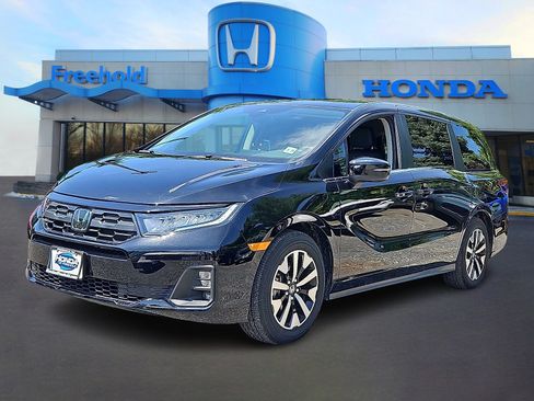 Used 2026 Honda Odyssey EX-L image 3