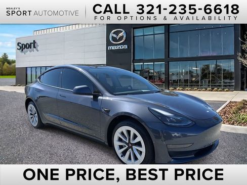 Used 2022 Tesla Model 3 image 1