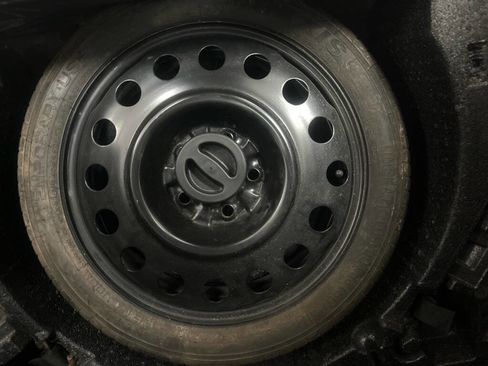 Used 2013 GMC Terrain SLE image 24