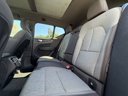 Used 2024 Volvo XC40 B5 Core AWD/4WD image 35
