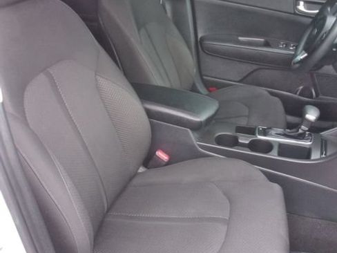 Used 2017 Kia Optima LX w/ Option Group 014 FWD image 27