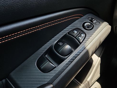 Used 2019 Nissan Altima 2.5 SR FWD image 12